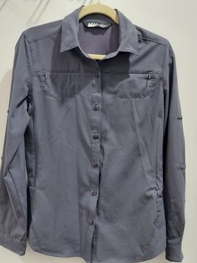 REI Men's Small Long-Sleeve Button-Up Shirt in Charcoal